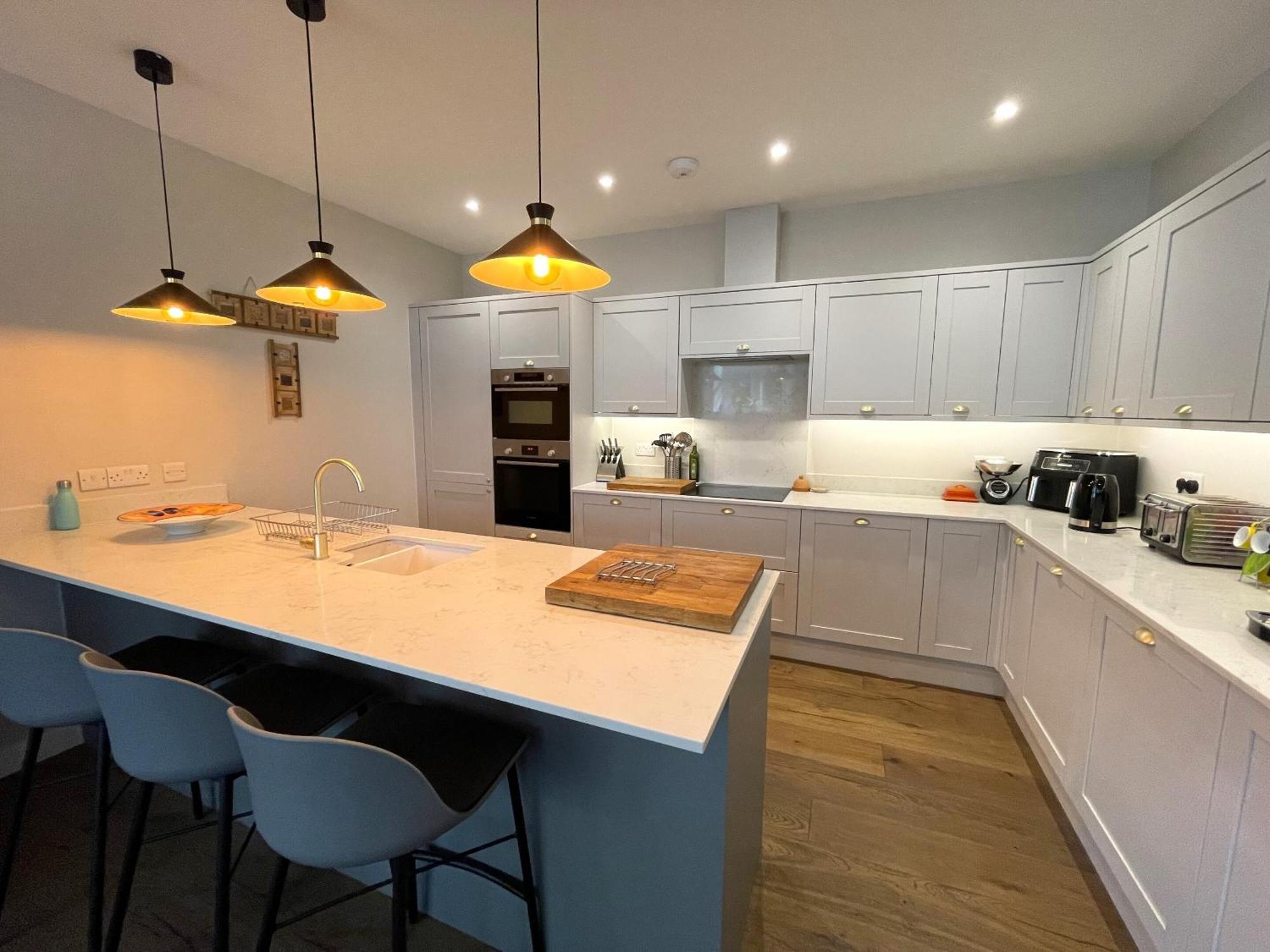 Сasa de vacaciones Hampton Hall - Wonderful Converted In Redland *